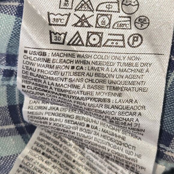 Banana Republic Men’s Button Up Blue Plaid Shirt. Size Medium. - Picture 4 of 4